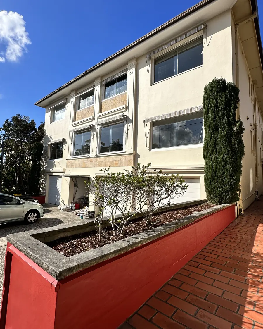 Apartment building exterior freshly repainted by ArgenCoat on the Gold Coast